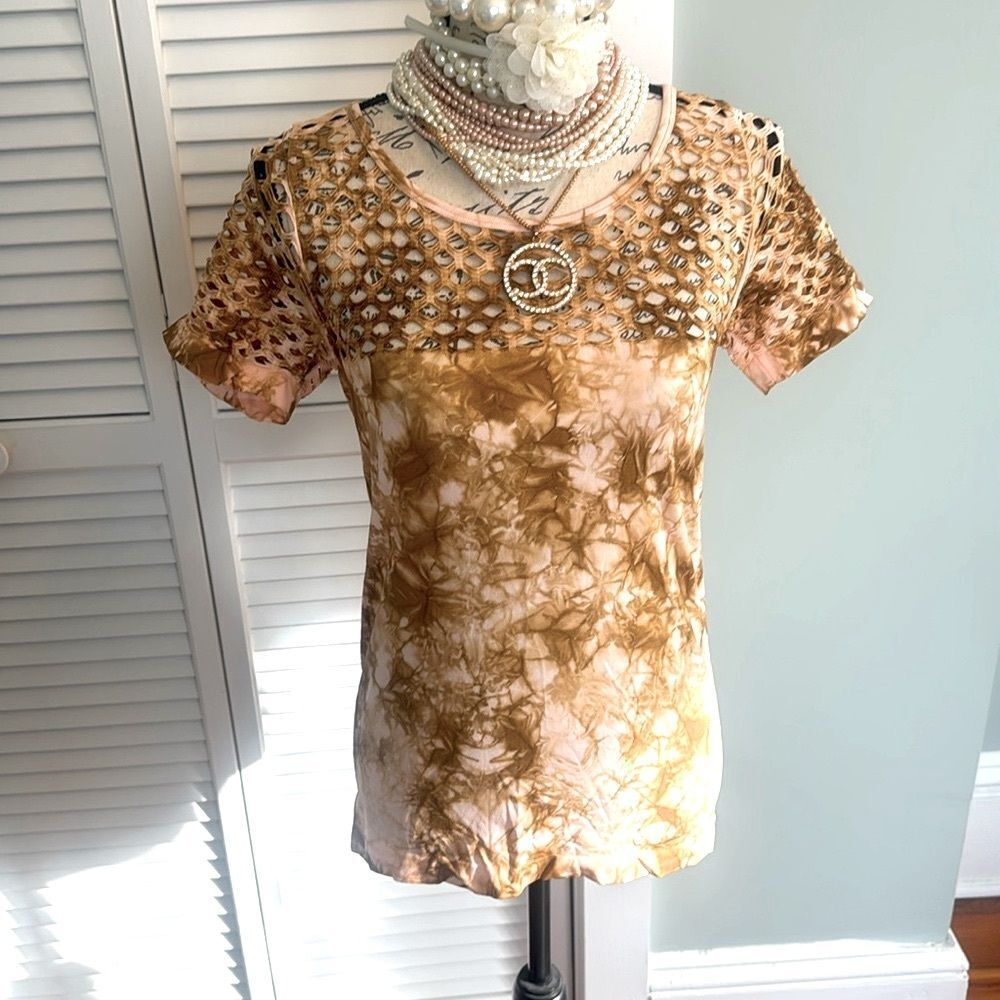 LN! VENUS XL Stretch Mesh Weave Top Gold Tan Control Tee